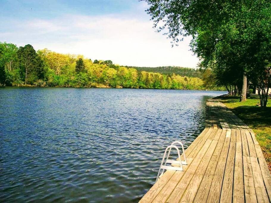 Perfect Lake Retreat Hot Springs Eksteriør bilde